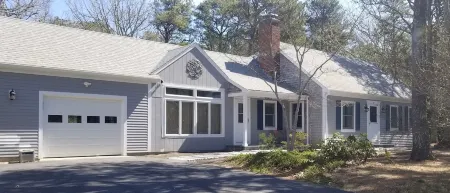 Renovated 4BR/2BA expanded Cape on private quiet street