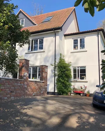 Boutique, 4 bedroom detached house