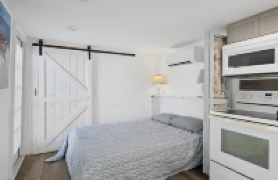 No Sharing! This Casita is  Private. Full Kitchen,Yard, Screened Lanai