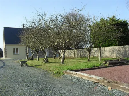 Charming cottage near the sea
