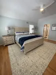 Spacious 4BD family home in Mystic - walk to downtown shops and restaurants