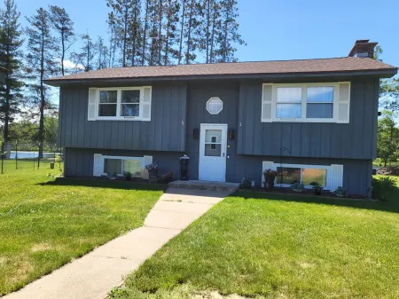 Lakefront  House Отели в г. Lincoln County