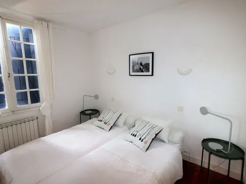 Charming T2 seaside Hotels in Anglet