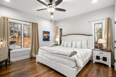 4BR New Mountain-top Pisgah Home, 2 mi from Brevard Hotels near DuPont State Recreational Forest Visitor Center