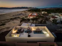 Strandcastle Beach House 2.0 - Oceanfront! - You're right on the sand!