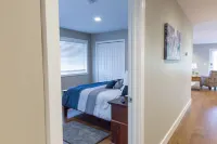Downtown Getaway Hotels near Dizzy Daisy Winery and Vineyard