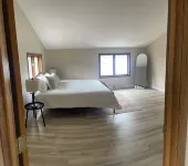 Newly renovated lake house! Located on Silver Lake!