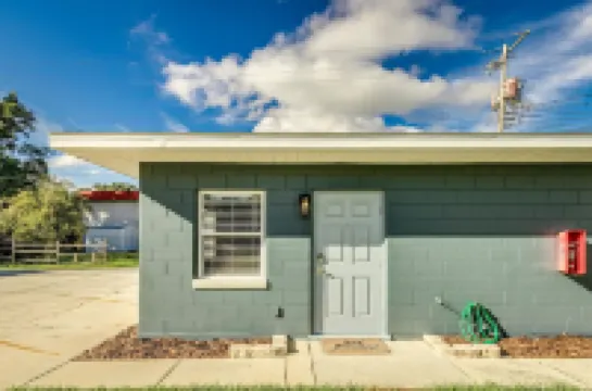 Studio Apartment in Winter Haven, FL