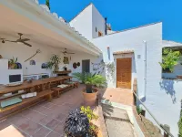 Villa with private pool, 10 people, 5 bathrooms