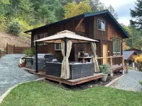 Chalet in the woods guesthouse.