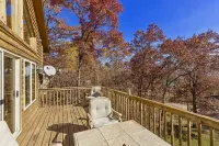 Deacon's Lodge Golf: Overlooking Pelican Lake - Breezy Point