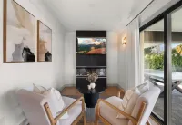 Luxury + Comfort in Old Town+Free Heated Pool & Spa
