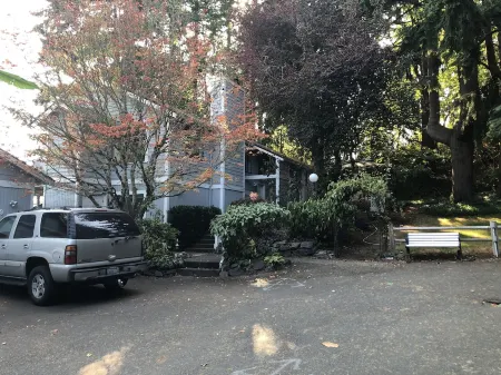 Great Harbor View Entire 2Br & 2Ba Vacation/Getaway Unit