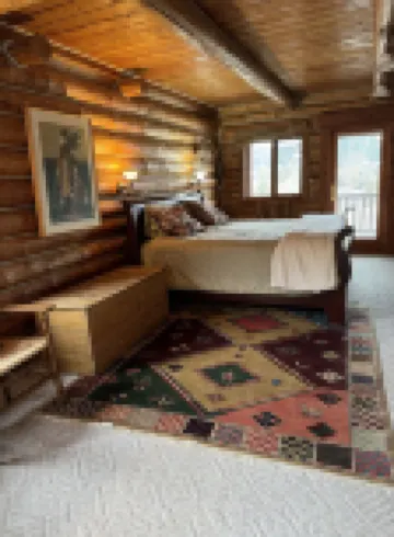 Lovely Log cabin in heart of Big Sky