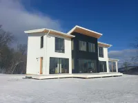 Lost River Solar - Modern 4Br+Lofts. Hot Tub w/Epic Views! Swim + Fish Pond! Hotels in Hardy County
