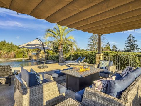 Heart of Sonoma County, Fountain Grove 4BR/4BA home, pool, spa, outdoor kitchen