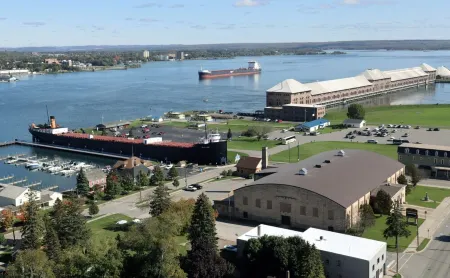 Cozy Toots’s Country Home 3 bedroom 2 bath home centrally located!<br> Отели в г. Чиппева