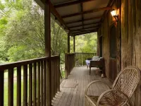 Jacaranda Cottage @ Hidden Valley Retreat Cottages Hotels in Grose Vale