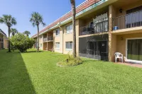 The Beach Pad~6 Min Walk to Beach~Pool-Boat Access