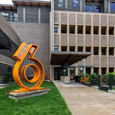 Modern Condo Near the Heart of Downtown la Crosse and All it Has to Offer!