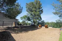 Luxury Three Bedroom Home with Amazing Views Near Sedona & Wineries