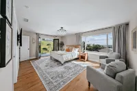 NEW 5 Bed 3 Bath, Ocean Views, Pool Spa, BBQ, Luxury Home! Hotels near Marshalls
