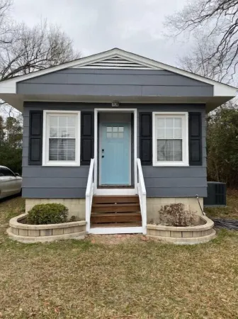 BOHO BUNGALOW - STEPS FROM HISTORIC DOWNTOWN APEX<br>