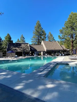Cozy retreat near downtown, amphitheater, short walk to Deschutes river, has AC!