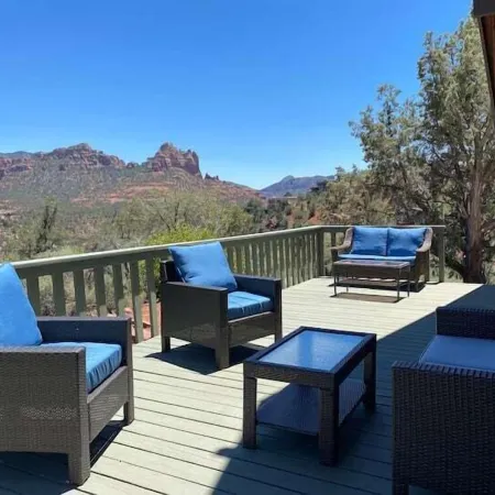 Historic A-Frame Panoramic Red Rock Views!