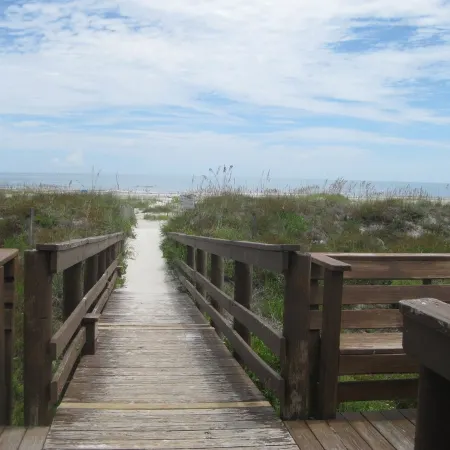 Get Away Now! St. Augustine Beach A1A Beach Blvd - King Bed/Master Br!!