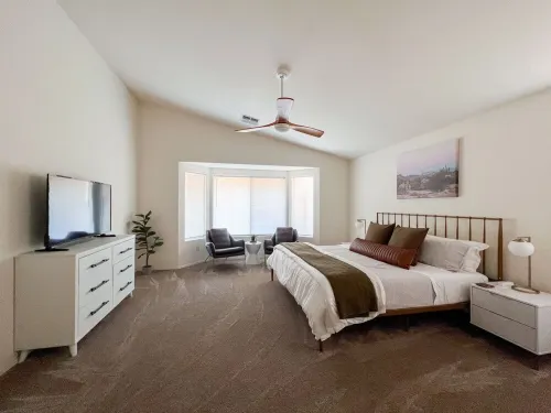 Sunny Desert Escape with Heated POOL! Near Spring Training, Stadium & Westgate