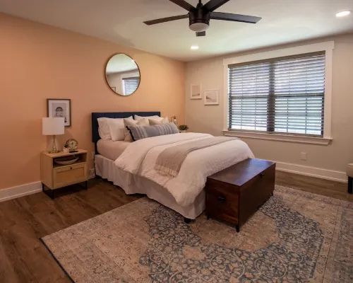 Beautiful 4/3 waterfront home with 2 master suites Hotels in Tool