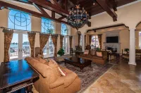Bellissima at Belle Harbor • Coastal Elegance Steps from the Sand - Jacuzzi
