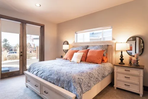 Modern Home w/ mountain views! — 9 minutes from downtown!