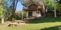 House with large saltwater pool fabulous views firepit on acreage close to Byron Hôtels à proximité de : The Farm