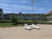 Lakefront Condo on Crooked Lake, Family-Friendly, Boat Slip Available