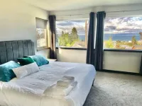 Halsey Haven! 3 BR Home w/ Stunning Views + Sauna!