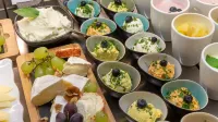 Holiday Inn - the niu, WELLY KIEL by IHG - breakfast