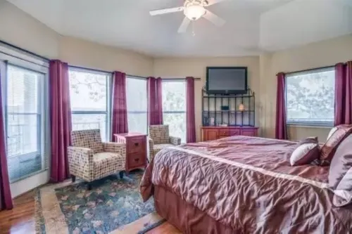 Spacious Condo located in Tanglewood Resort area at Lake Texoma Top Fishing