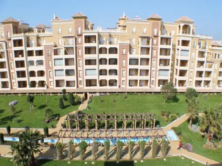 LUXURY APARTMENT. FIRST LINE OF BEACH. AWESOME SEA VIEWS