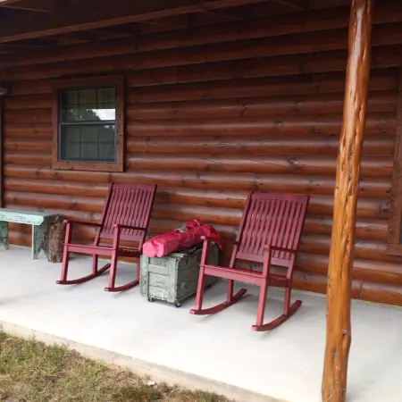Cozy rural cabin near Texas A&M University