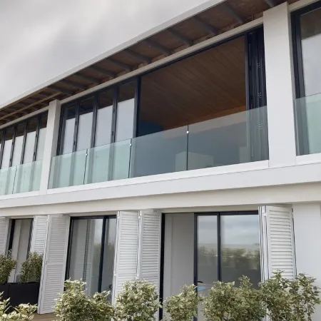 Foncillon beach, residence with swimming pool facing the sea
