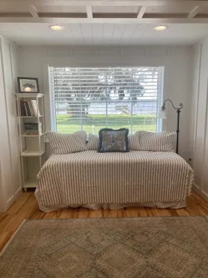 Come visit this Amazing Cottage on Beautiful Lake Reedy!