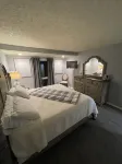 Bird House on 7th FairwayUpdated Lake Cumberland Condo - Woodson Bend Resort