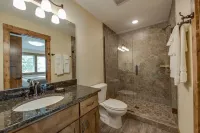 Brand NEW 4 Bedroom Lakefront Villa @ Lake Darling Resort Hotels in Douglas County