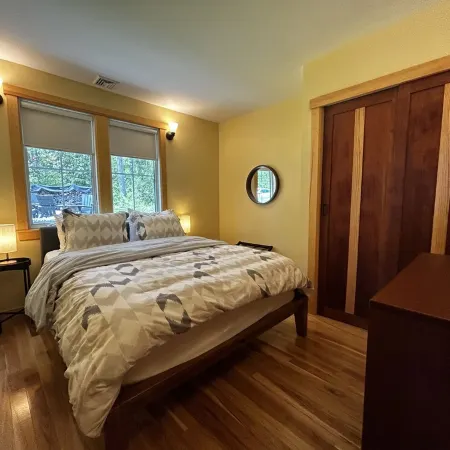 Modern Woodland Privacy with Ocean, Trails, and Lobster All in Walking Distance.