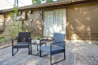Private Home 4-7 miles from The Stockyards/Dickies/Downtown/TCU/Smart TVs