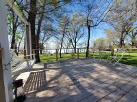 Countryside Cabin on Lake Tawakoni - w/Lakeview. Pet-Friendly!