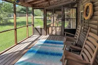 Cozy, Riverfront ENTIRE Cabin