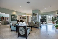 Luxurious Beach Front Condo with Spectacular Views!